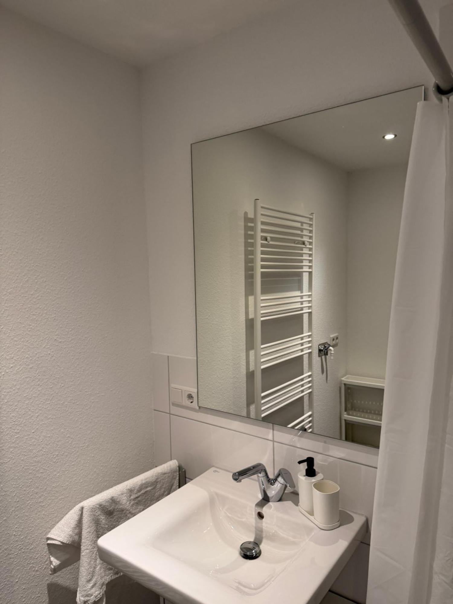 Barrierefreie Wohnung Im Herzen Der Stadt Mit Parkplatz, Wifi Und Tv - Emma Werne エクステリア 写真