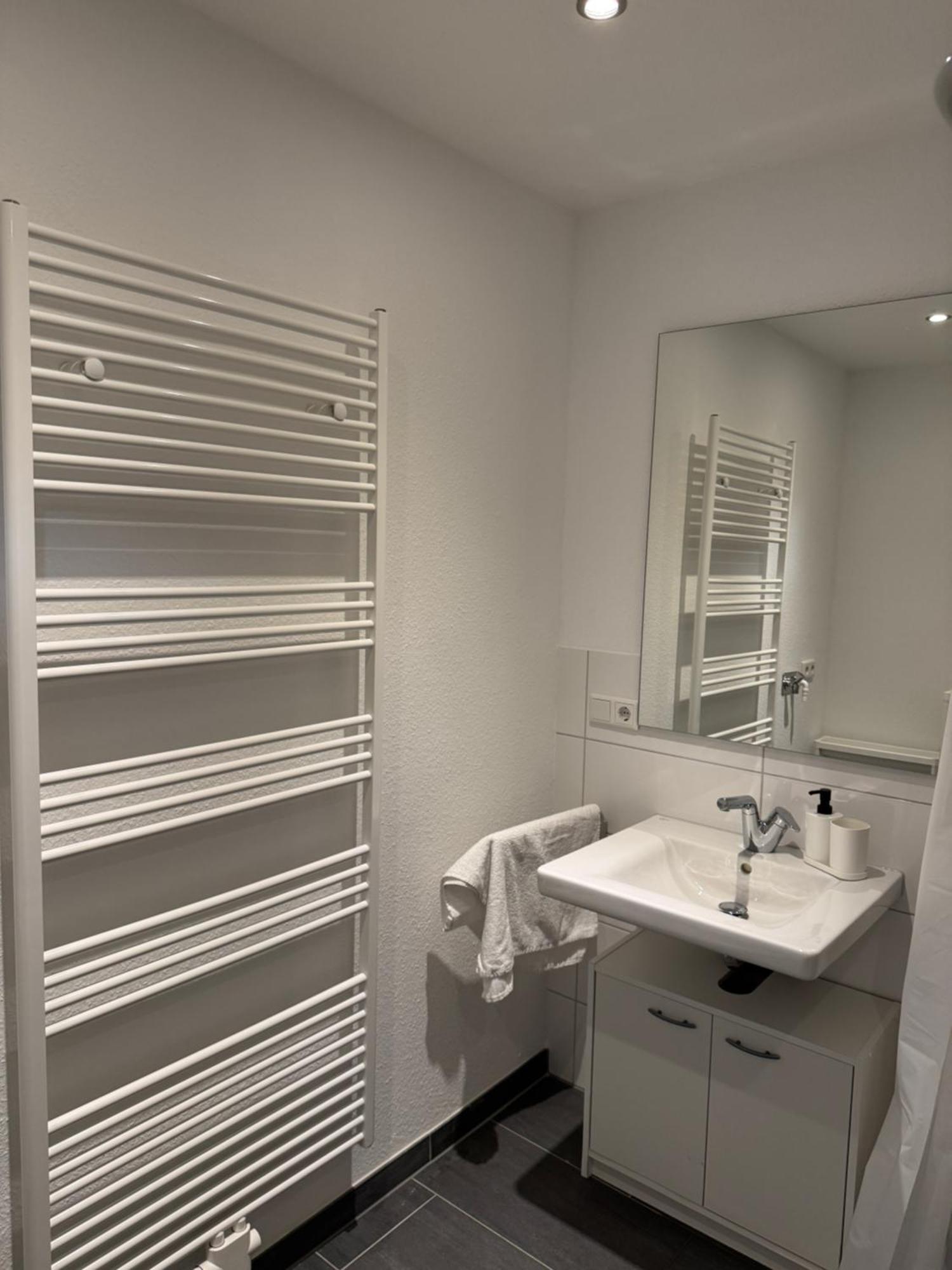 Barrierefreie Wohnung Im Herzen Der Stadt Mit Parkplatz, Wifi Und Tv - Emma Werne エクステリア 写真